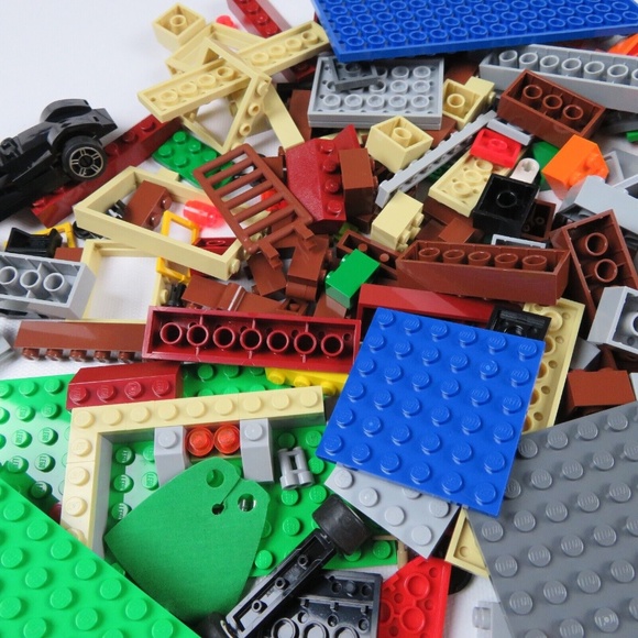 LEGO lot of small pieces, blocks, accessories, approx 1 lb 9 oz - Picture 3 of 7